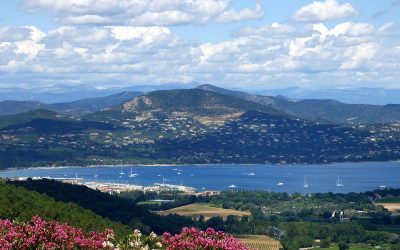 Camping avec jeux enfants près du Lavandou