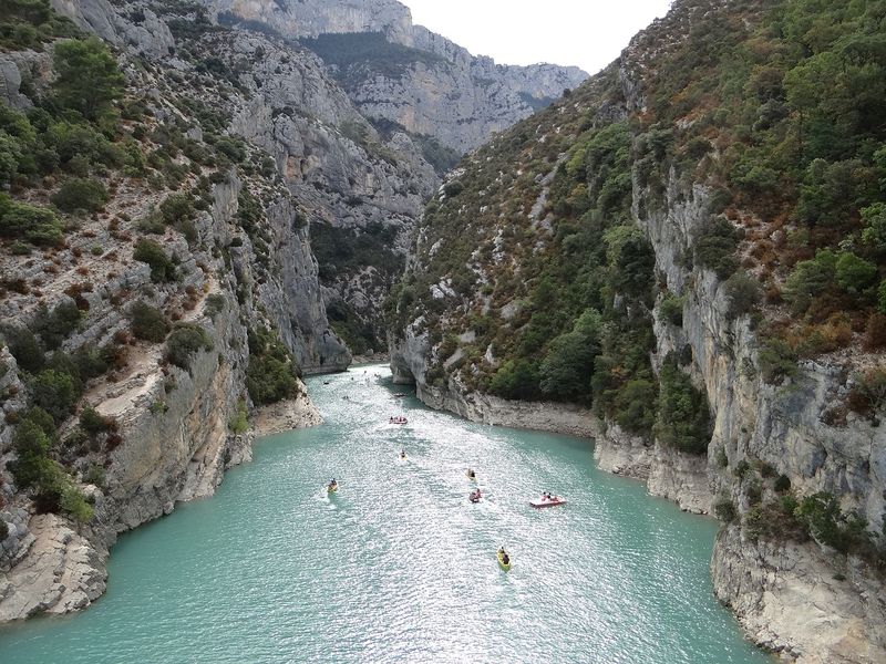 Camping avec lacs à proximité-près de Draguignan