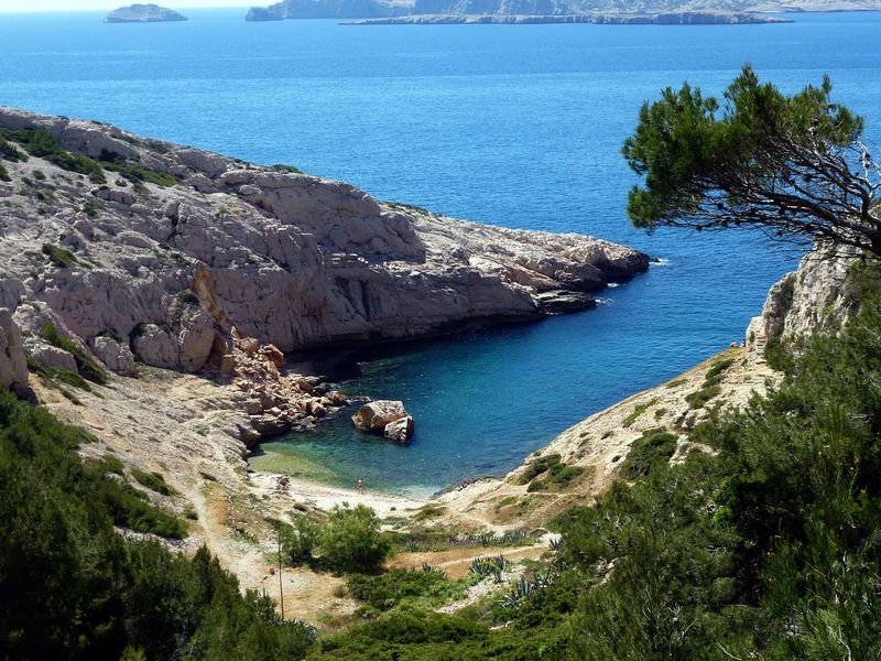 Camping avec piscine couverte près du Soleil Luna