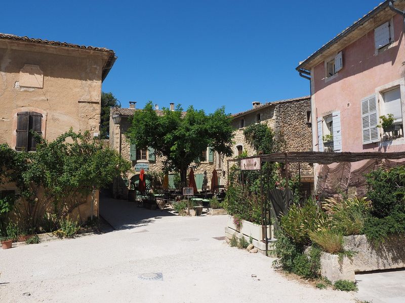 Camping avec restauration à Sainte Anastasie