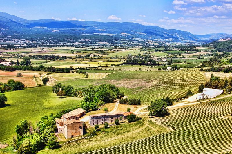 Camping proche rivière-près des Fouguières